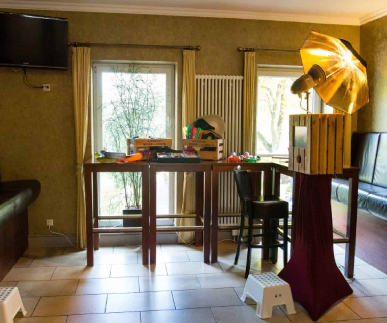 Photobooth Fotbox Bonn Bad Neuenahr Ahrweiler Remagen Bad Breisig Burg Brohl Mendig Niederzissen Andernach Neuwied Wachtberg Rheinbach Fritzdorf mieten leihen anlieferung