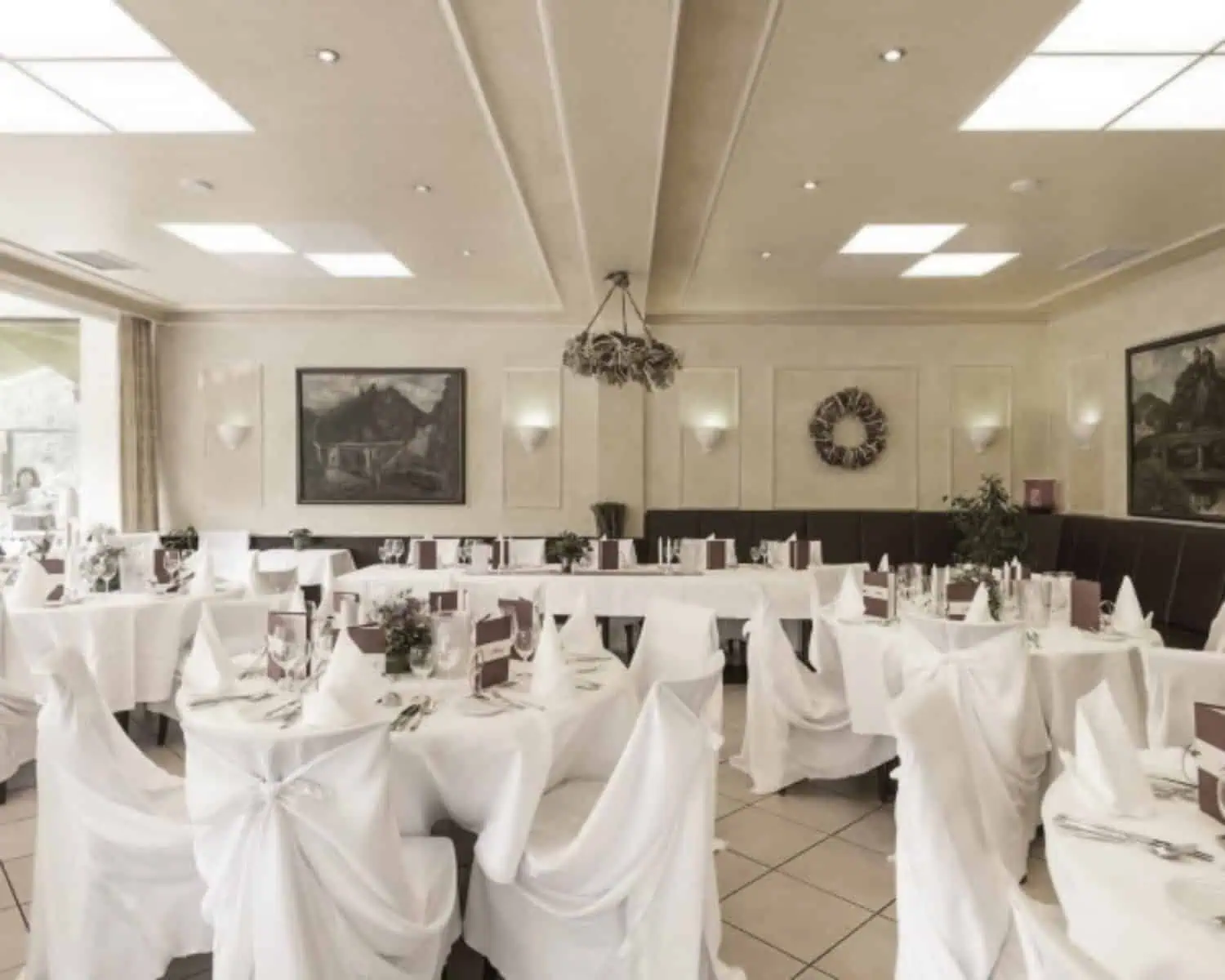 Photobooth Fotobox mieten in Altenahr für Geburtstag Hochzeit Trauzeuge Feier Geburtstagsfeier Weihnachtsfeier