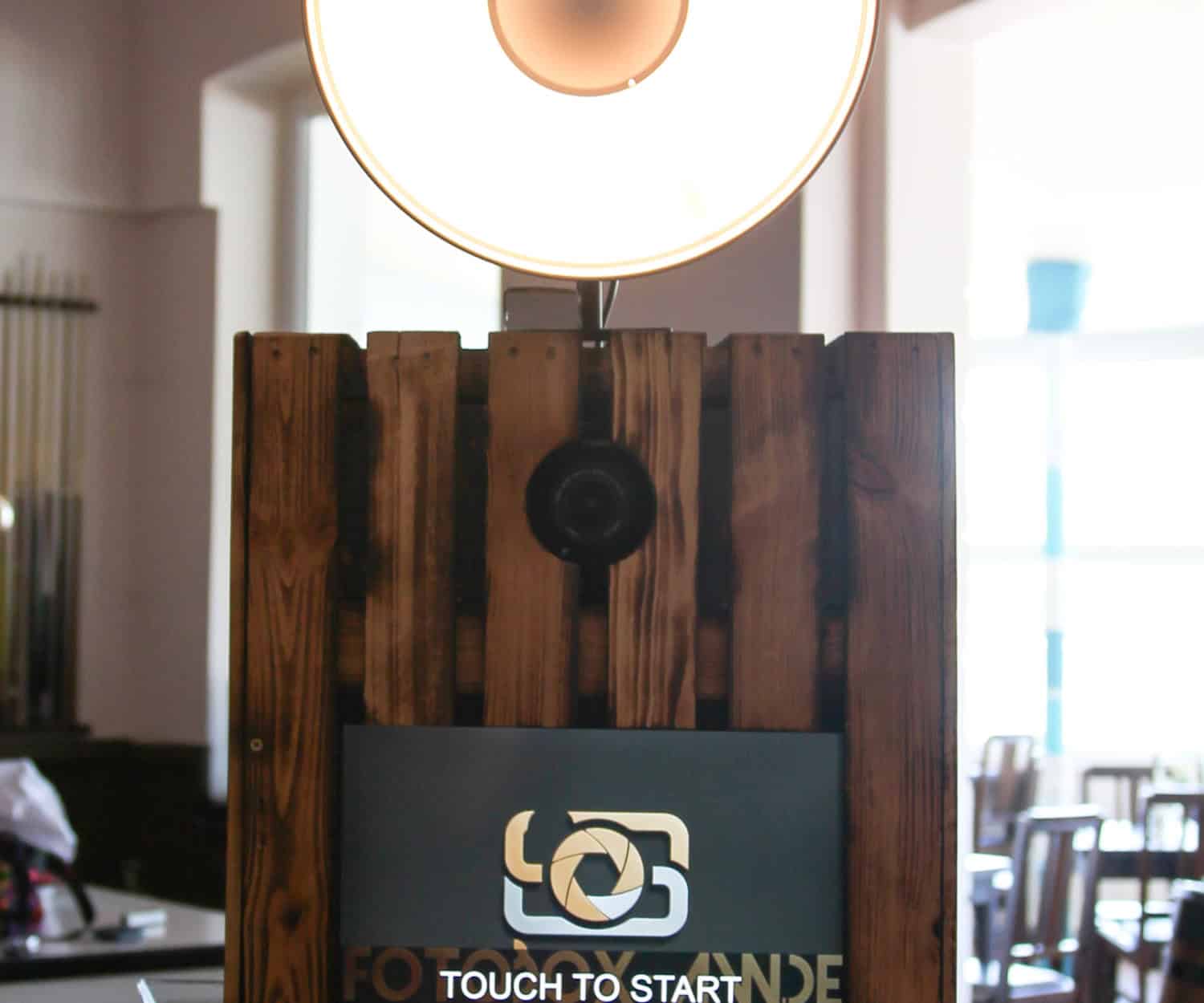 Geburtstag Hochzeit Trauzeuge Feier Firmenfeier Weihnachtsfeier Kindergeburtstag Birresdorf leihen mieten Fotobox Photobooth